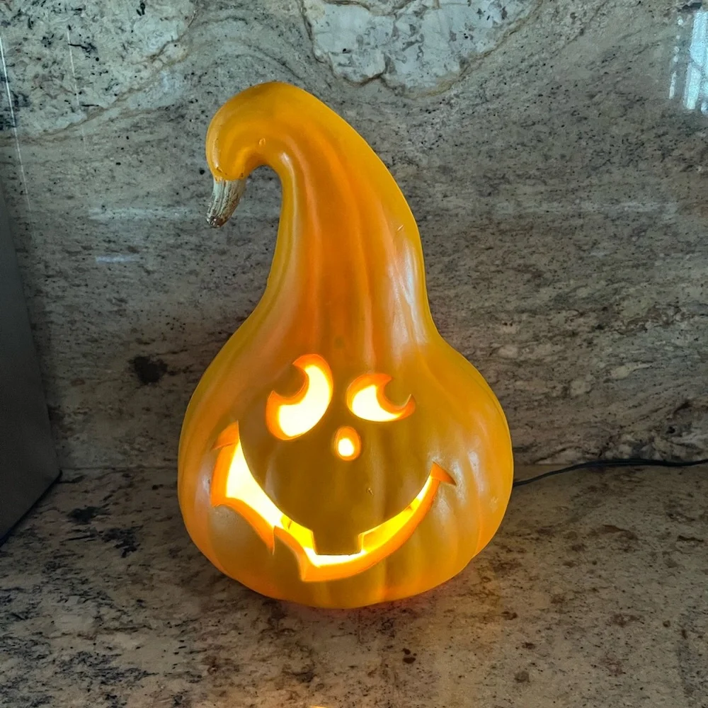 Lighted Pumpkin/Gourd Goofy Face - Halloween Decor