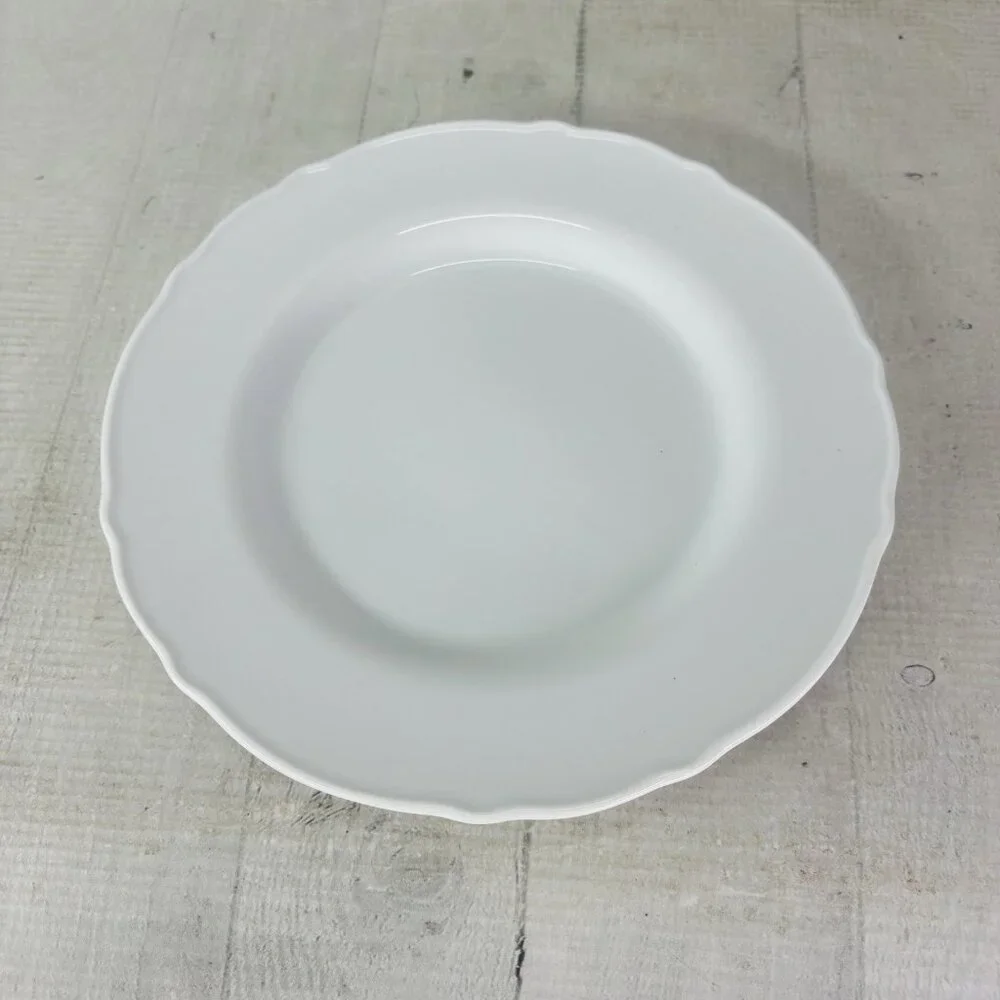 Ikea of Sweden UPPLAGA 21986 White Scalloped Porcelain Lunch Salad Plates Set 4
