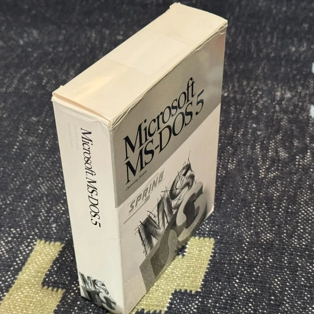 Microsoft MS-DOS 5.0 Box Set, 5 1/4 Floppy Disks with Book, Circa 1991