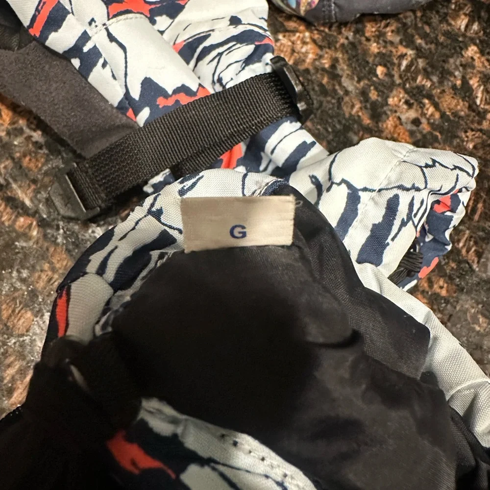 Burton warm mittens