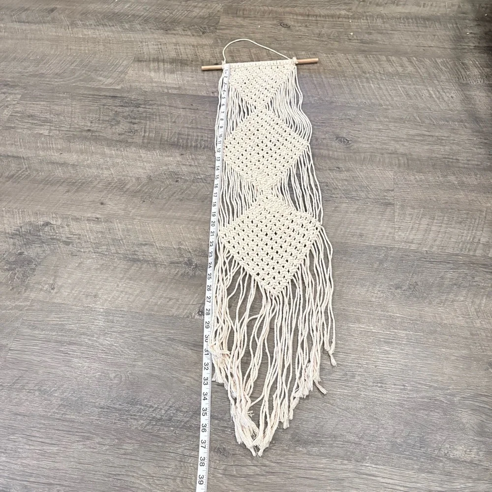 Handmade Macramé Wall Hanging in Cream