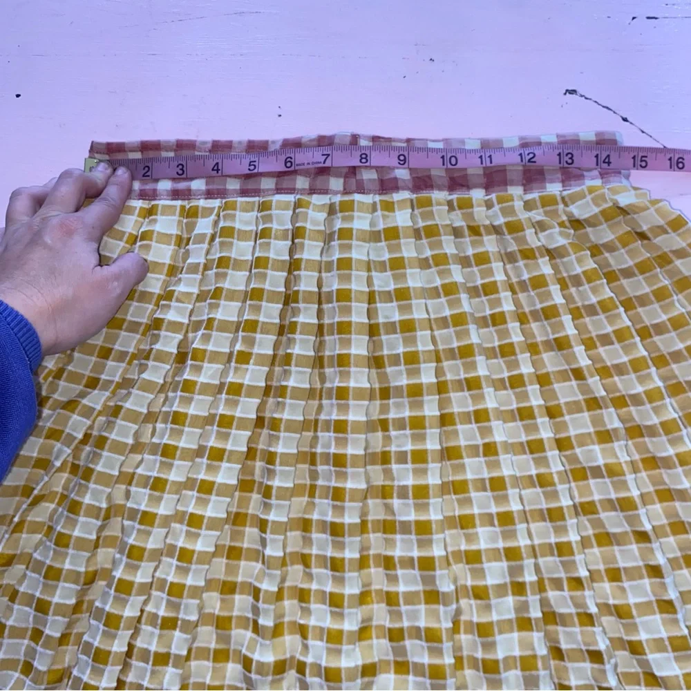 Lisa Says Gah Meg Plaid Mini Skirt from Nuuly Two Tone Plaid A Line Medium 29-30