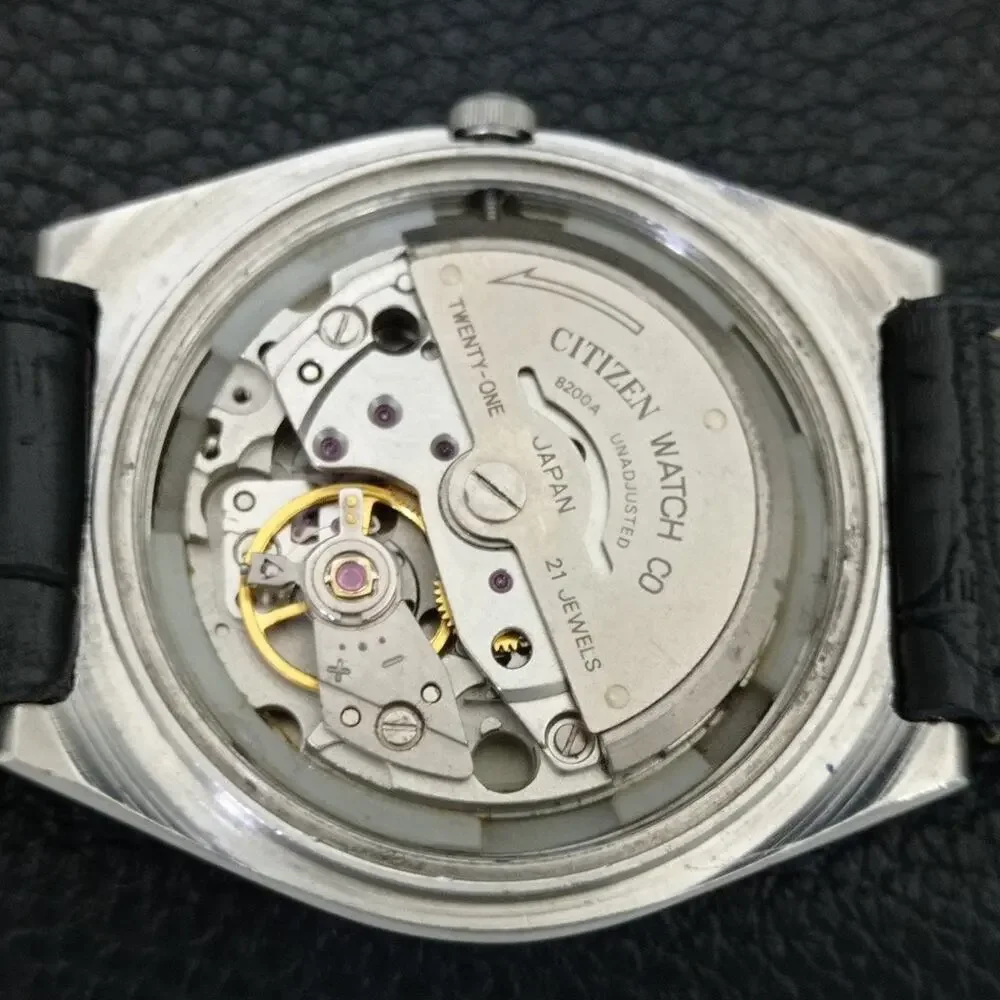Vintage 1975 Citizen Automatic Mens Silver Watch W/daydate & Gold accents