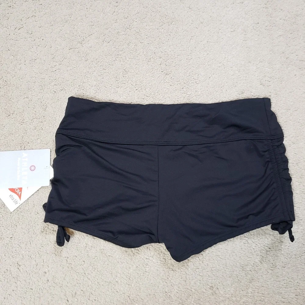 NWT Athleta Scrunch Shorts Womens S Black Ruched Sides Active Gym Yoga Running