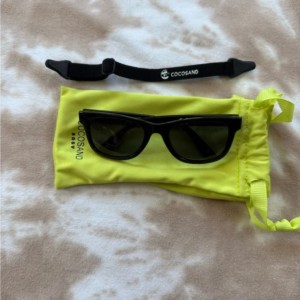 Cocosand Toddler Black Sunglasses with Bag