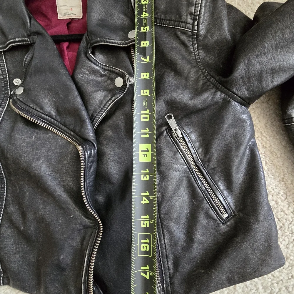We The Free Black Distressed Women’s Faux Leather Moto Jacket Largd