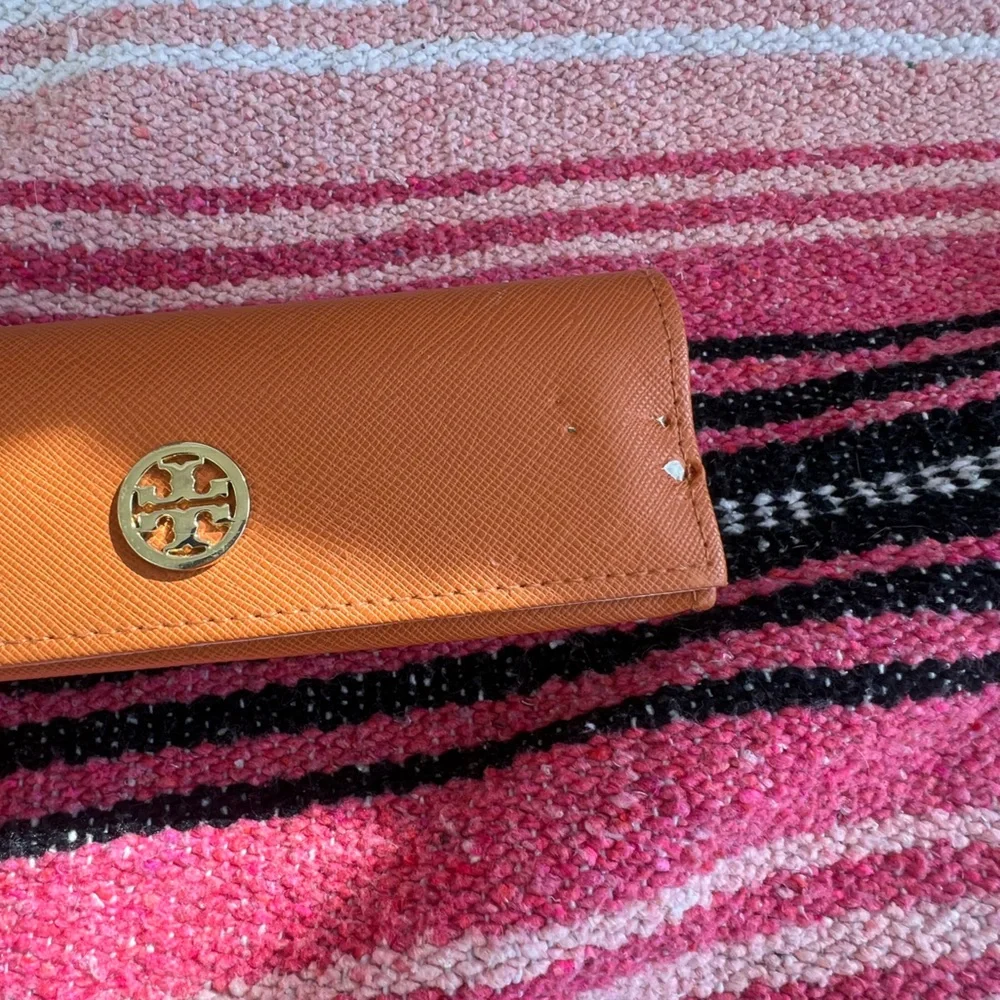 Tory Burch detail easy
