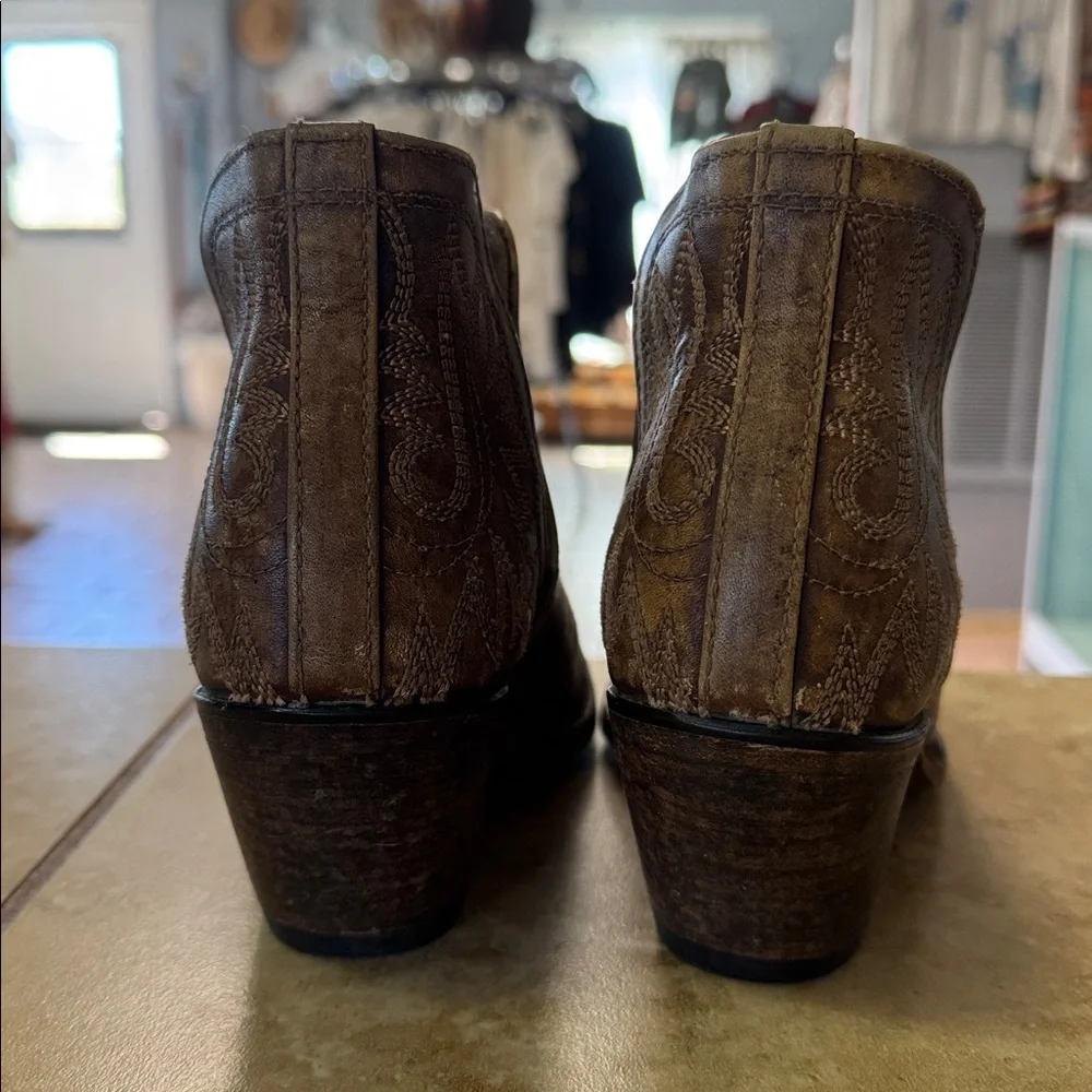 Ariat Dixon Booties