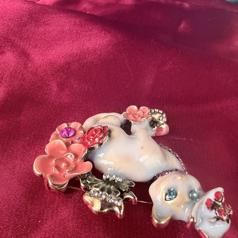 N/A enamel brooch sparkling