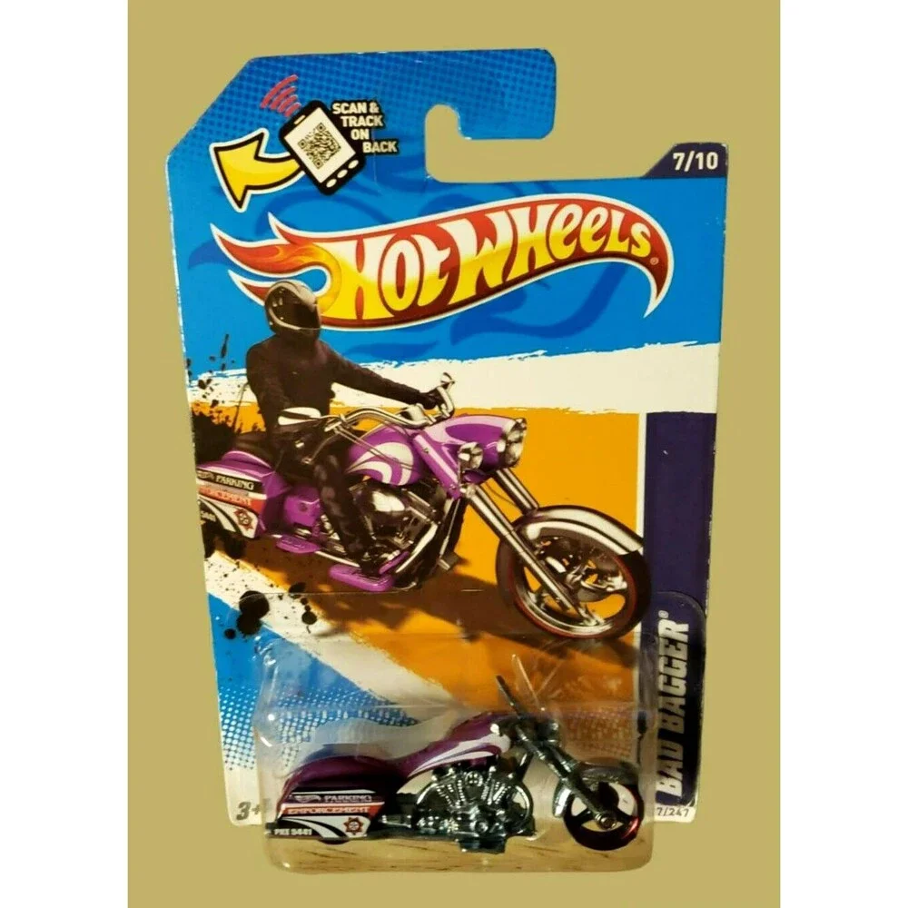 2012 Hot Wheels BAD BAGGER HW CITY WORKS '12 #137 & HIGHWAY '10 #194 LOT Of 2