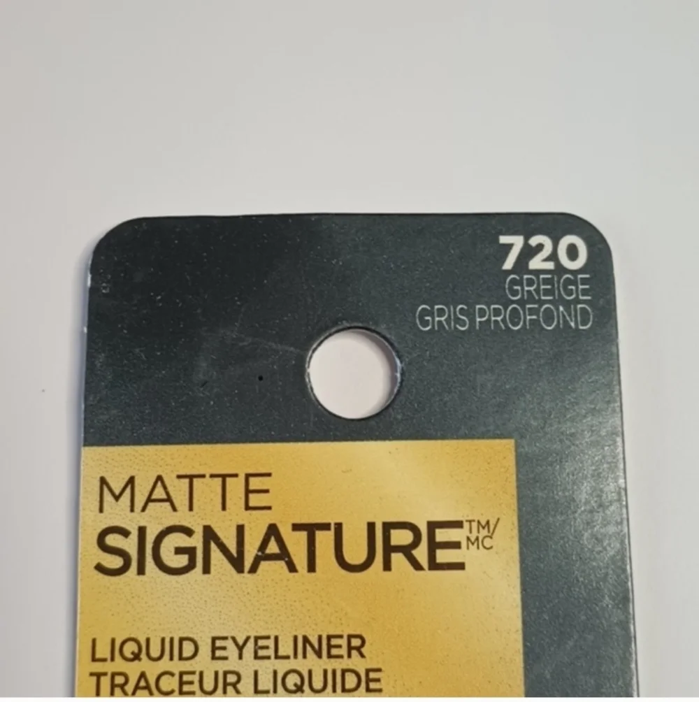 L'Oreal Paris Matte Signature Liquid Eyeliner 720 Greige