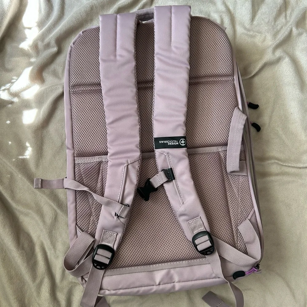 SWISSGEAR Viibe Core Dusty Lilac Travel Backpack with Charger Cord