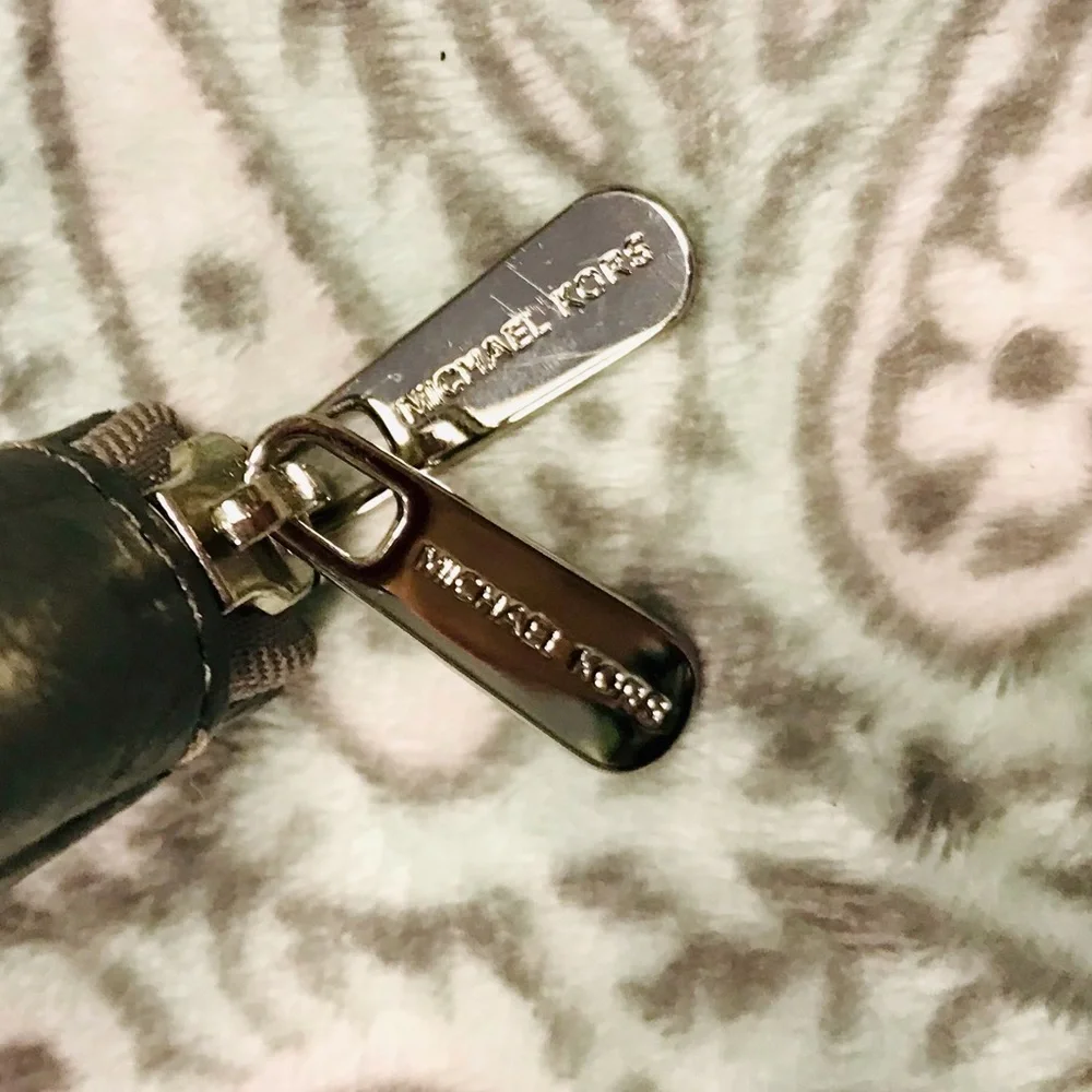 Michael Kors stylish michael