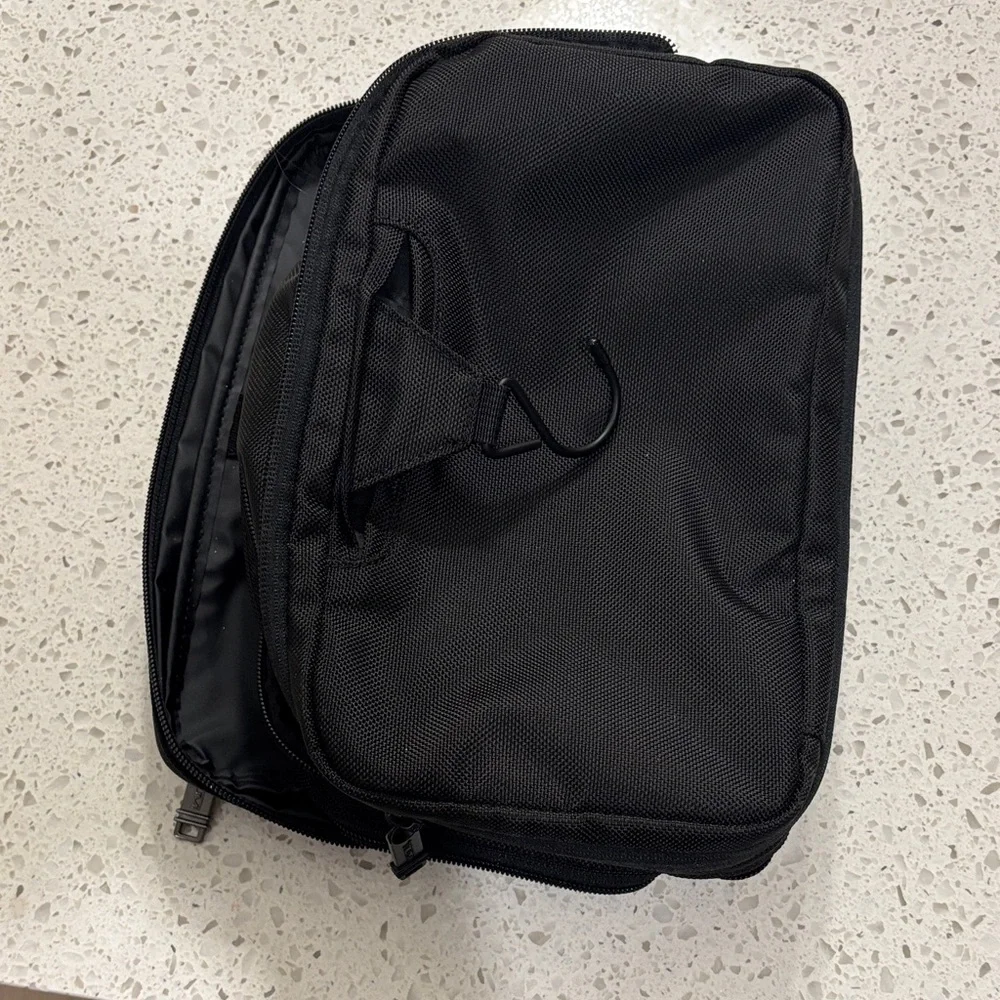 Tumi Black Men's Toiletry Bag with ERS Monogram