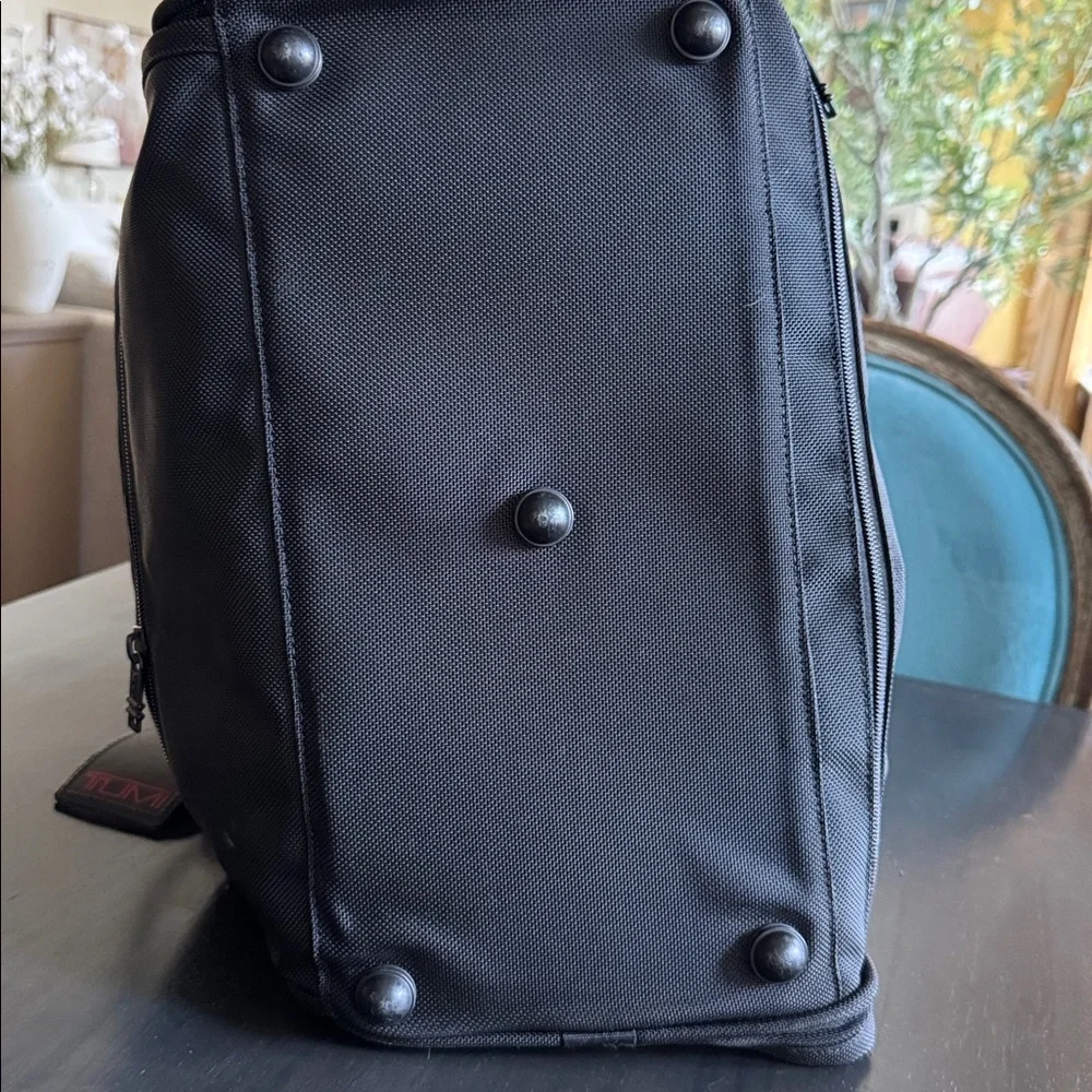Tumi Black Men's Duffel with Red Logo Luggage Tag