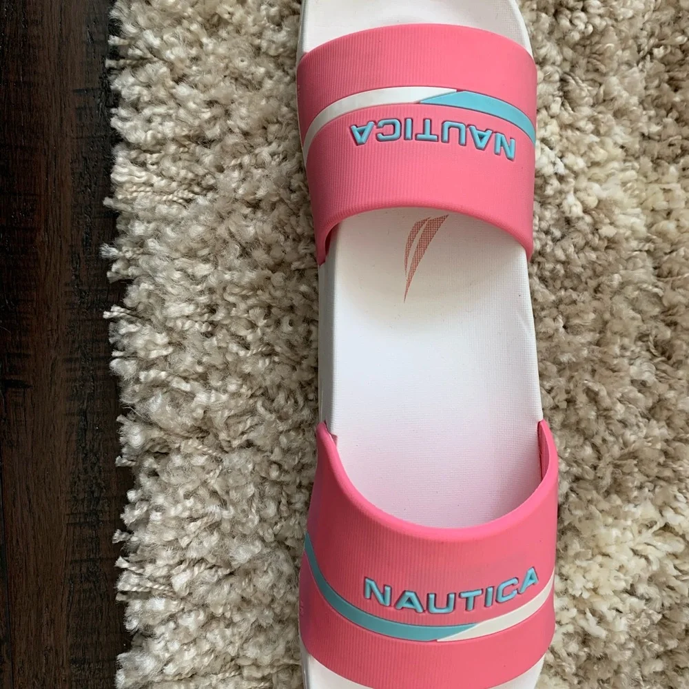 Nautica slides flip