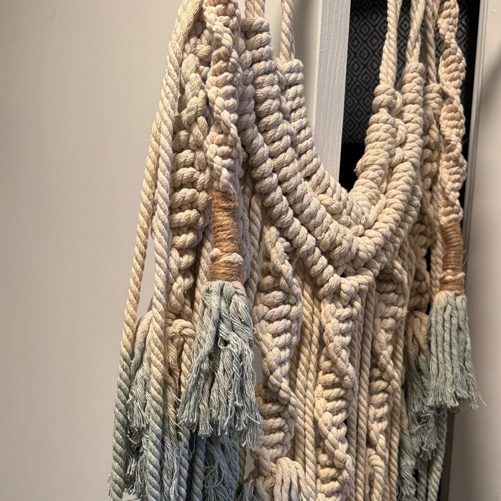 N/A handcrafted macramé