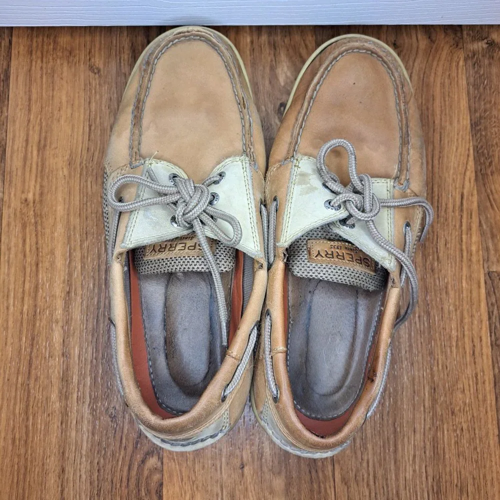 Sperry boat shoes
