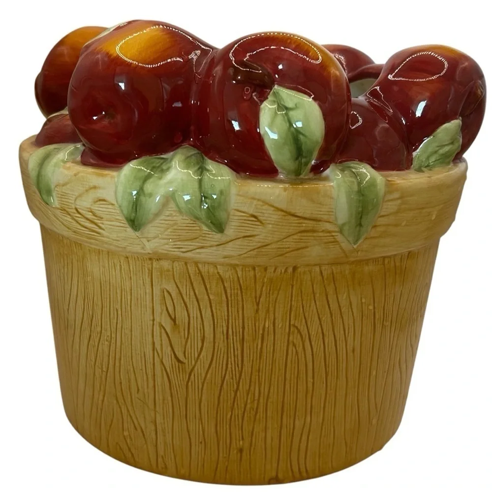 Oneida‎ Ceramic Apple Basket