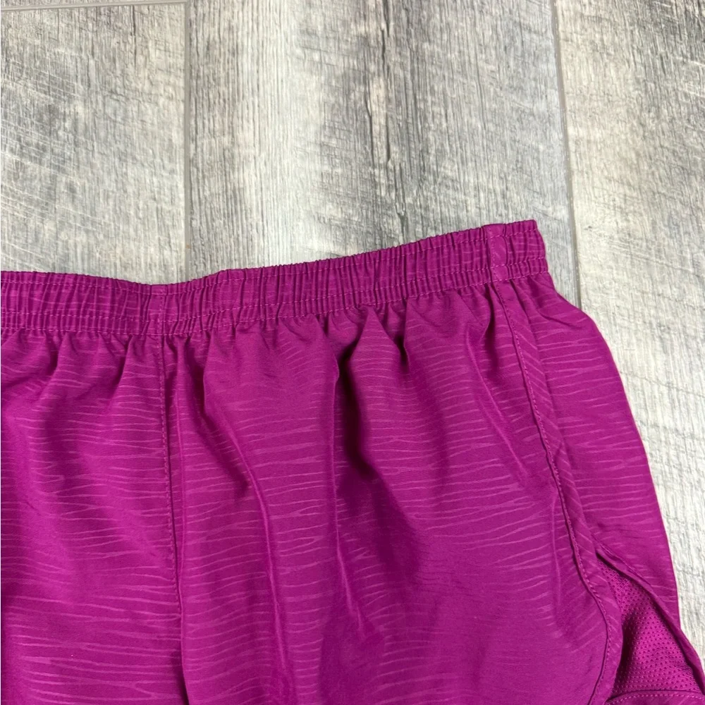Nike size magenta