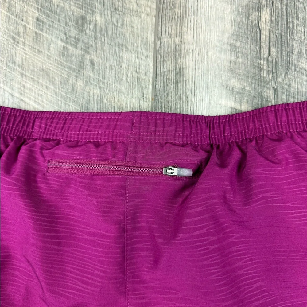 Nike size magenta