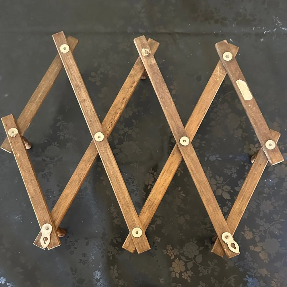 N/A wooden decor