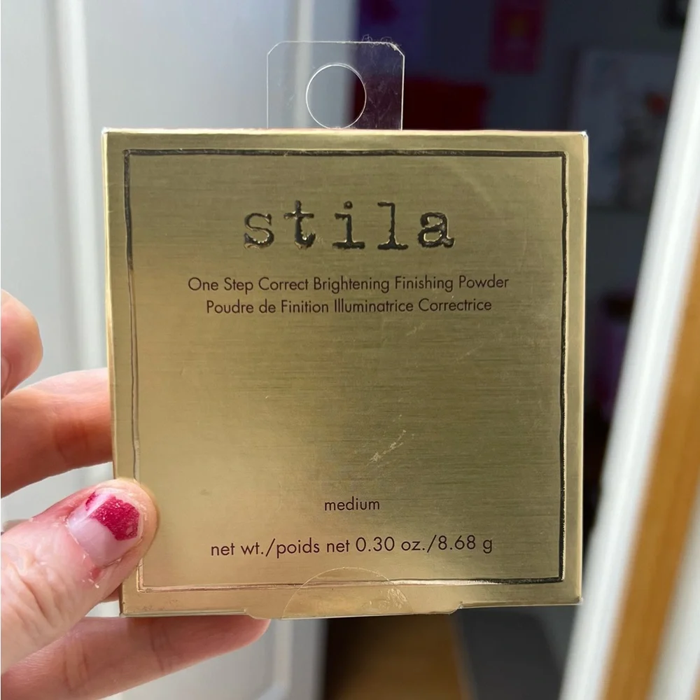 Stila One Step Correct Brightening Finishing Powder- Medium