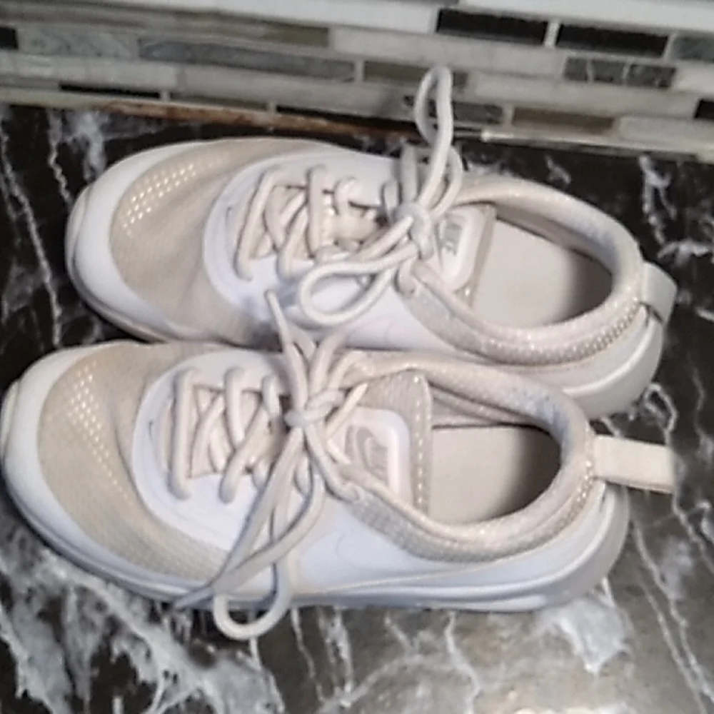 Nike good used