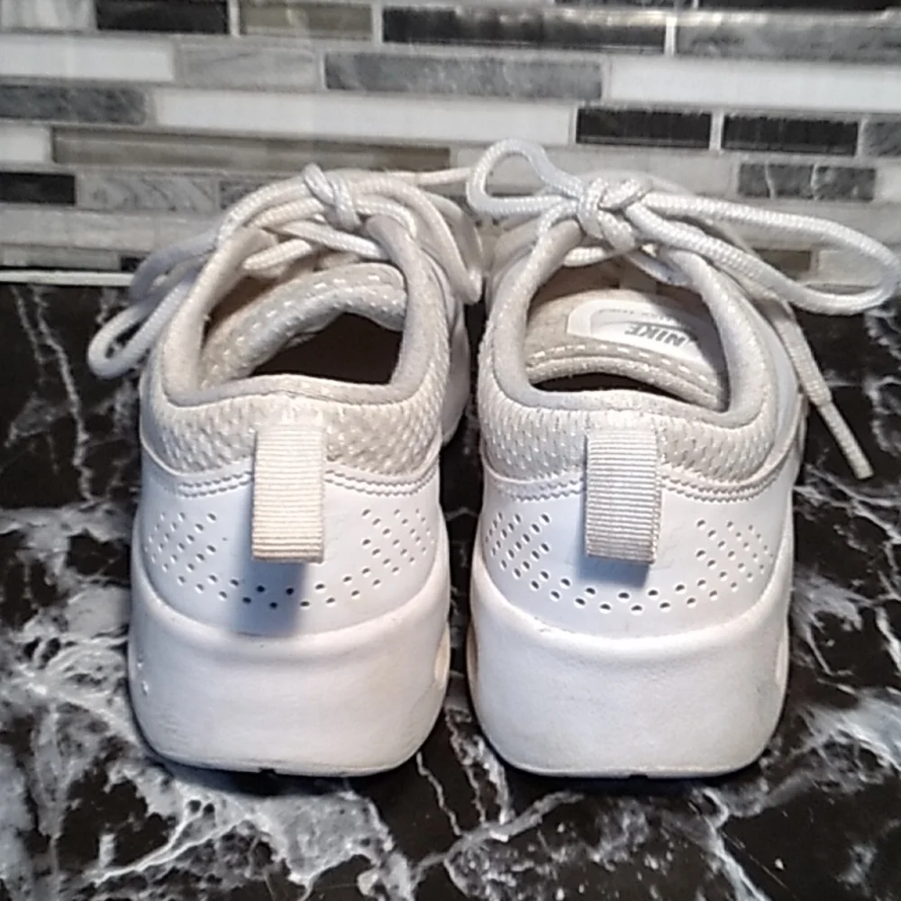 Nike good used