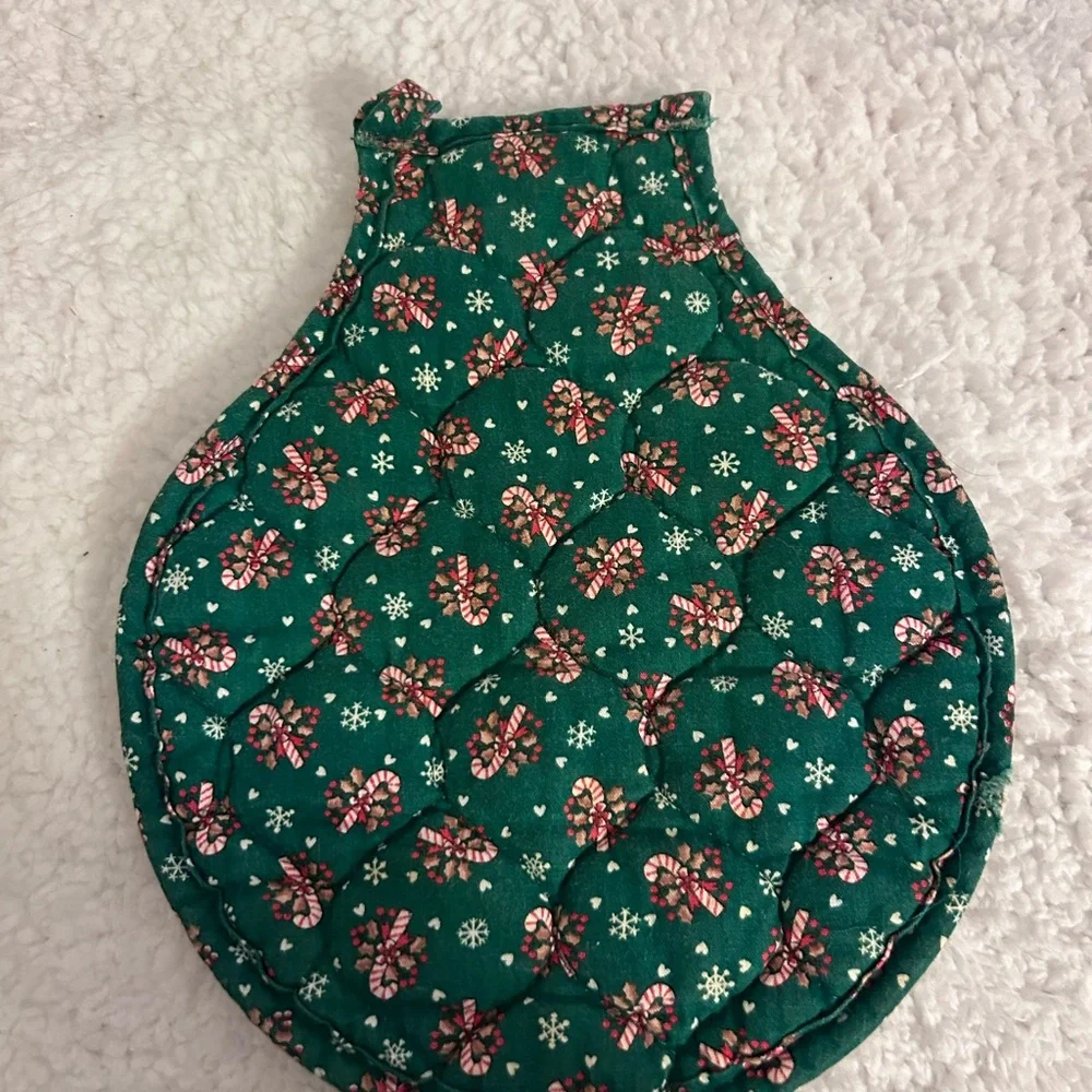 N/A holiday potholder