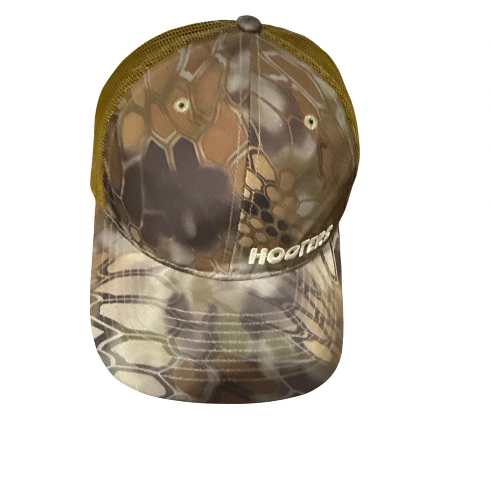 Richardson 112P Hooters Clearwater Camo Trucker Hat Kryptek Highlander Snapback