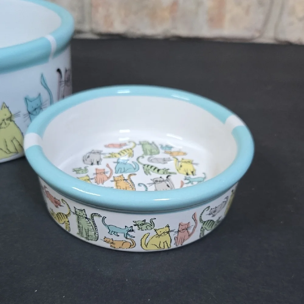 Stoneware ceramic cat