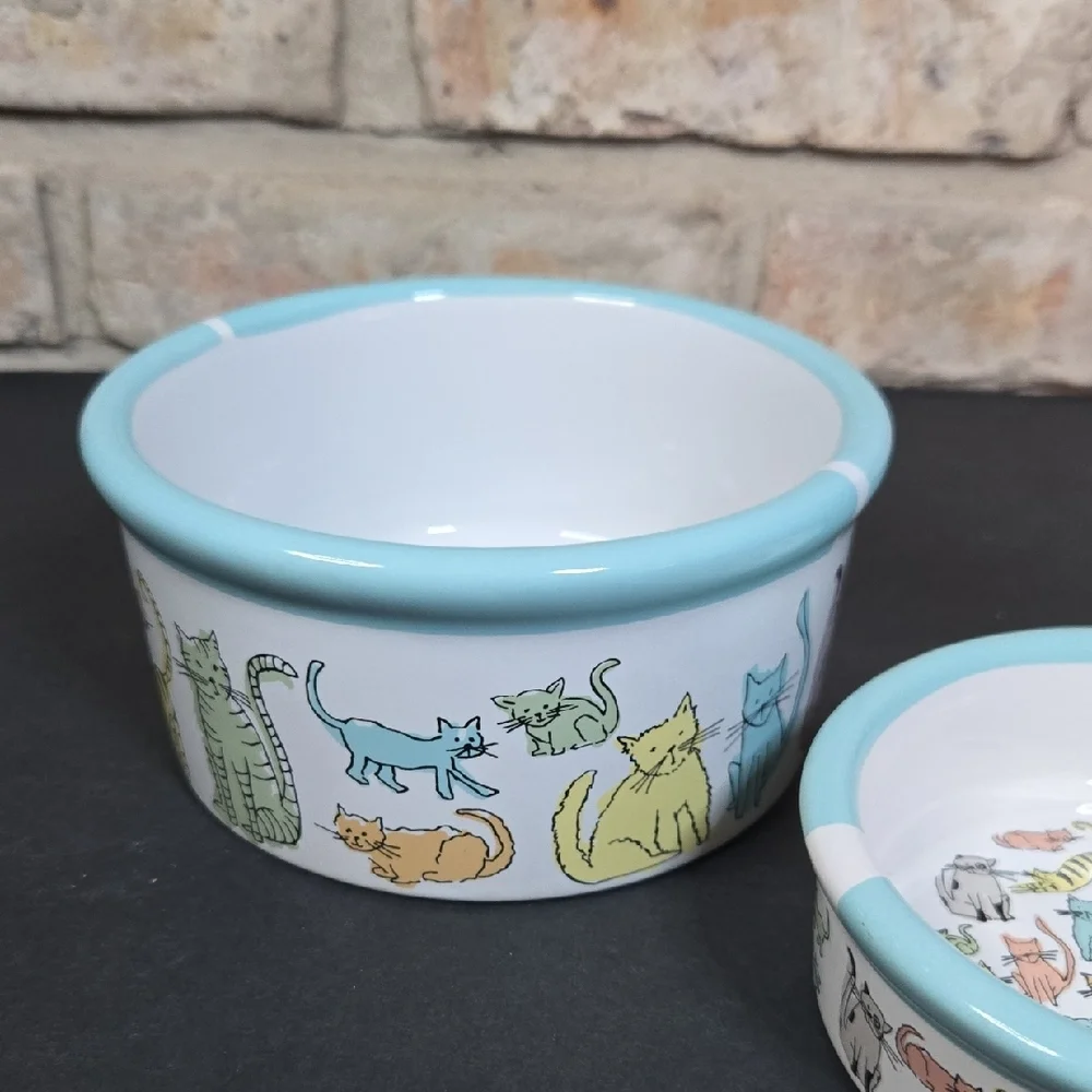Stoneware ceramic cat