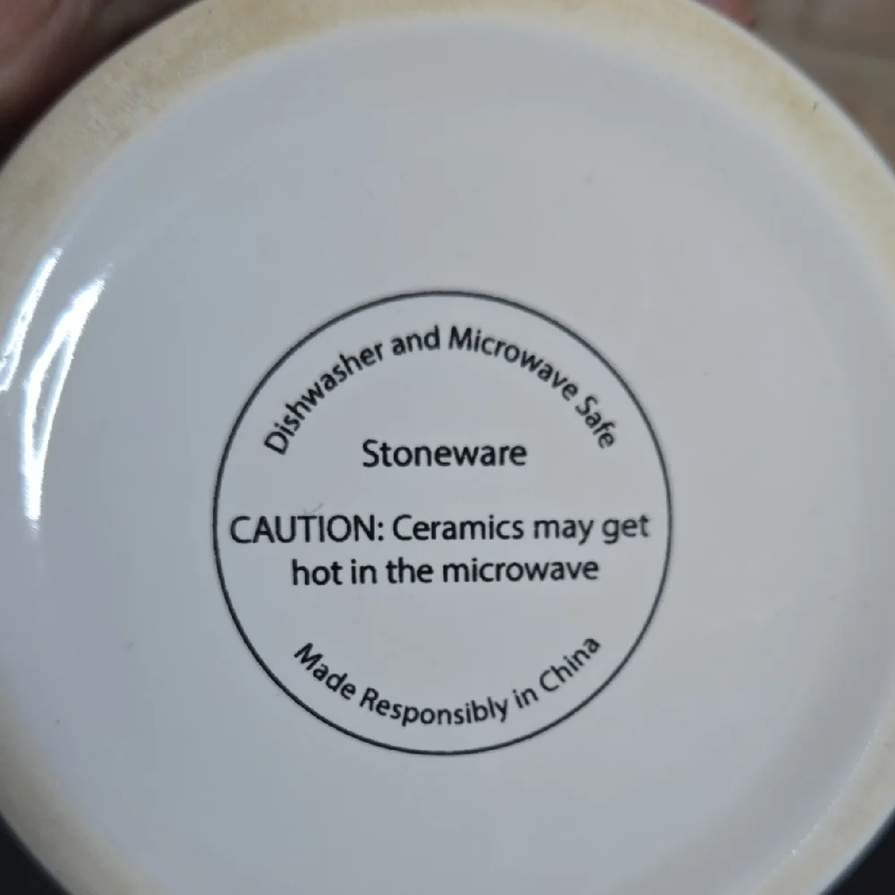 Stoneware ceramic cat