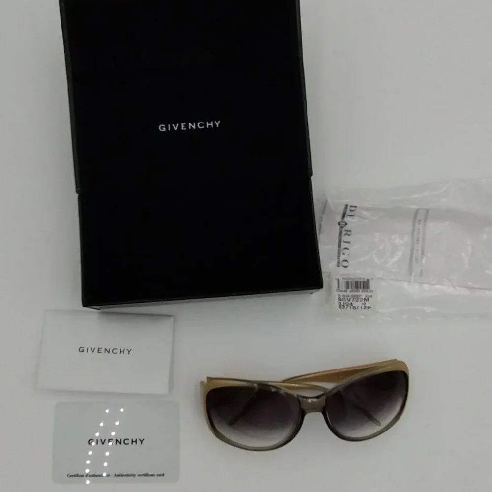 Givenchy sgv 722