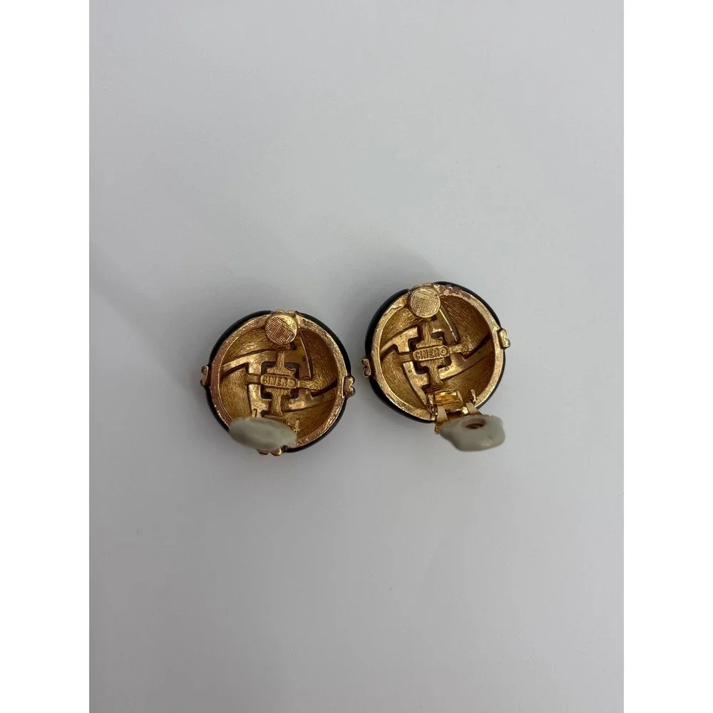 B46 Ciner Vintage Signed Black & Gold Clip On Earrings Rhinestone Knot Enamel
