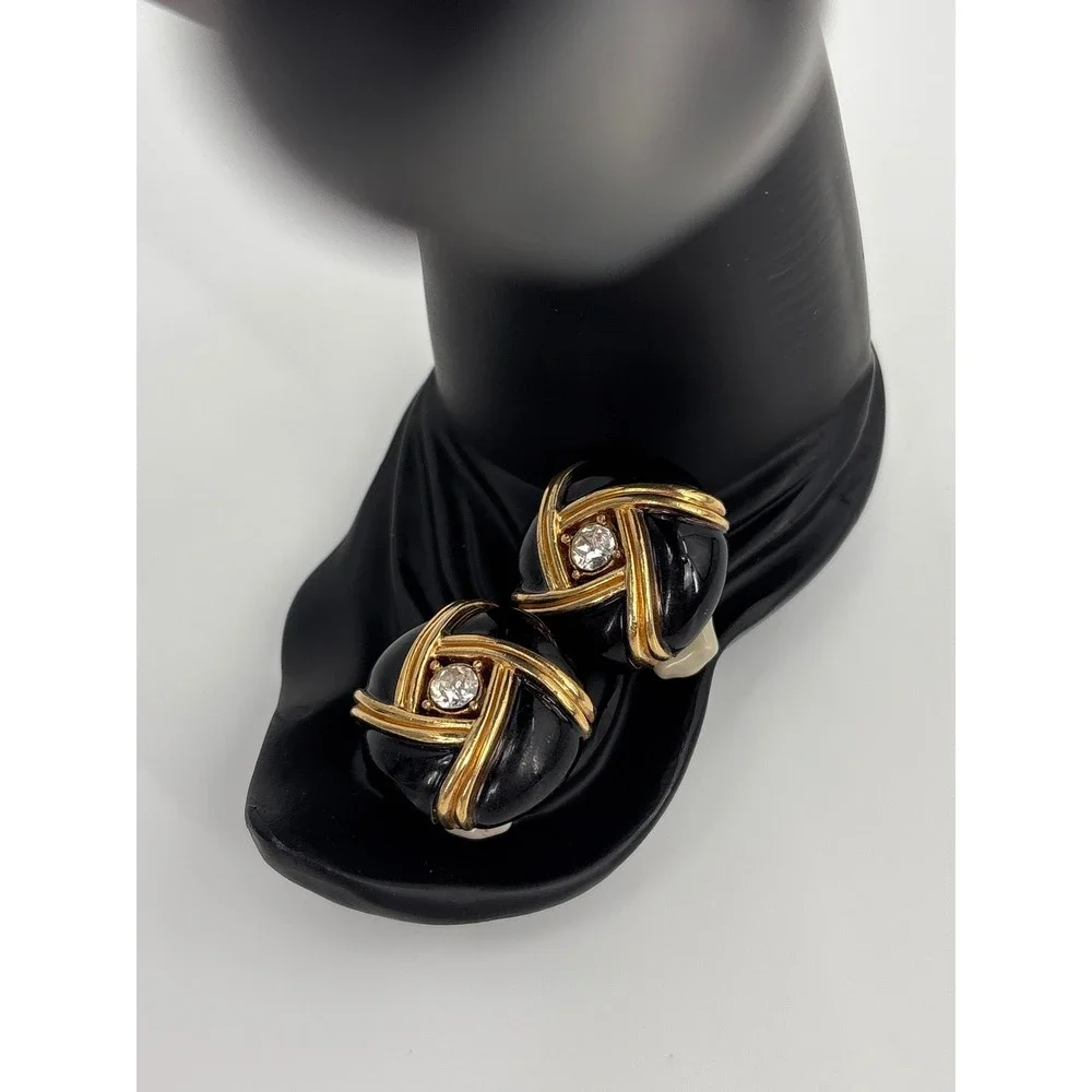 B46 Ciner Vintage Signed Black & Gold Clip On Earrings Rhinestone Knot Enamel