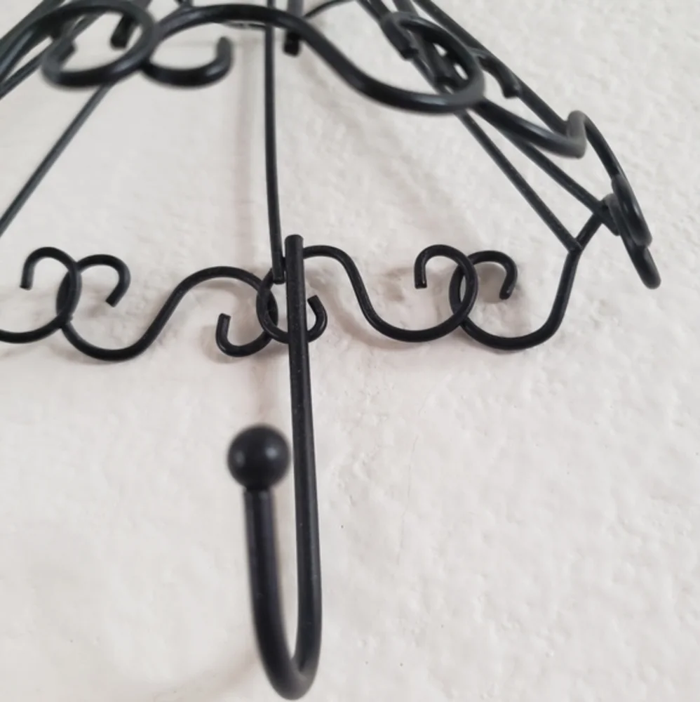 N/A black wired