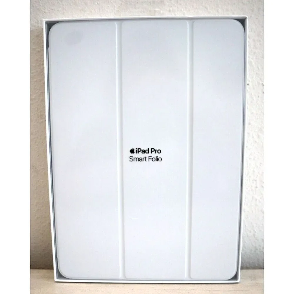 Apple MRX82ZM/A - Smart Folio White 11