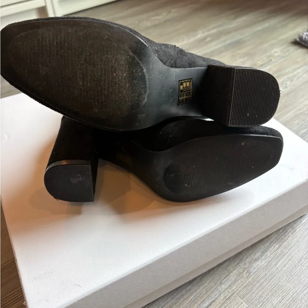 Lulu's Black Suede Pointed-Toe Ankle Booties with Side Zipper