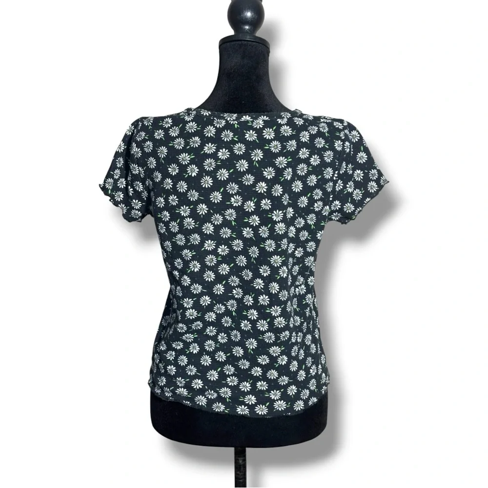 Old Navy sleeve silhouette