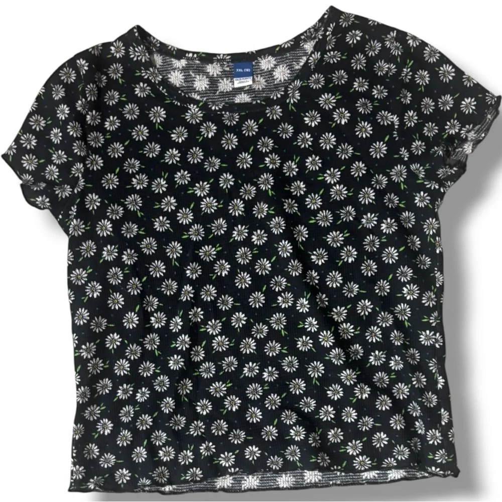 Old Navy simple silhouette sleeve
