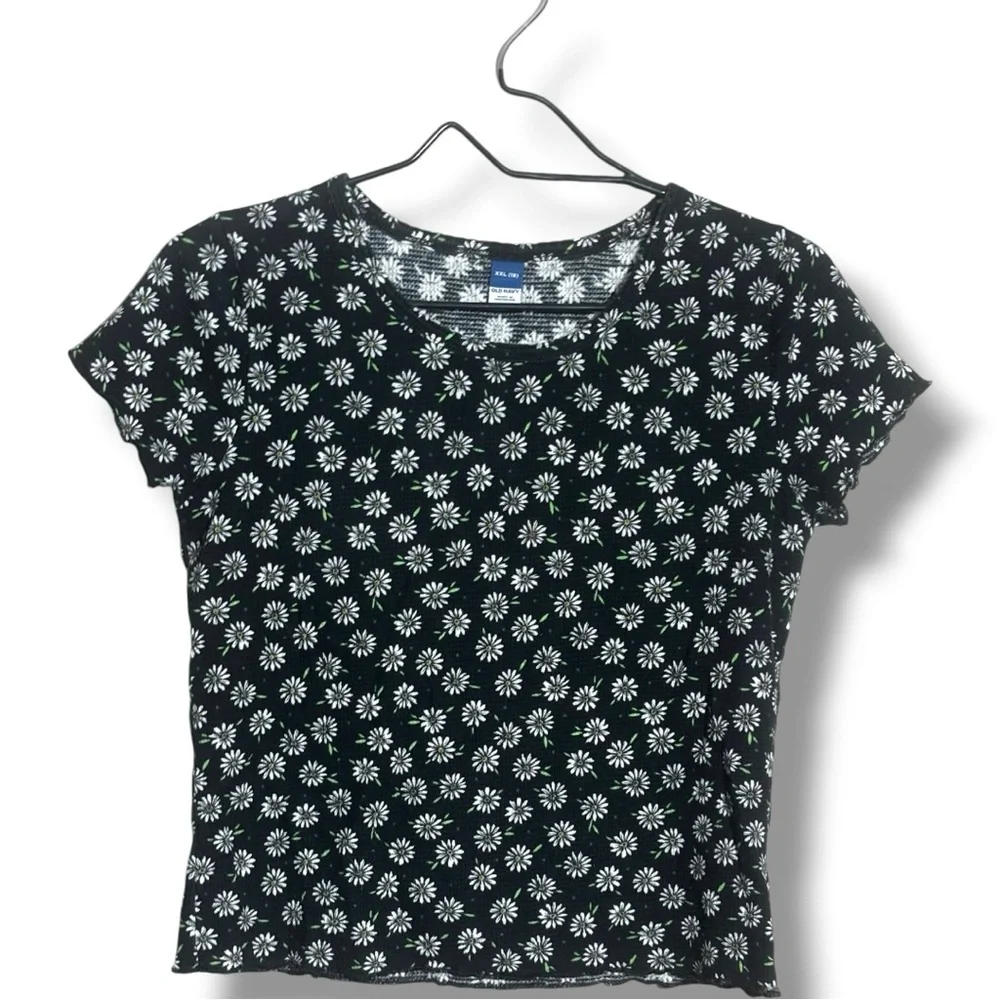 Old Navy soft daisy over