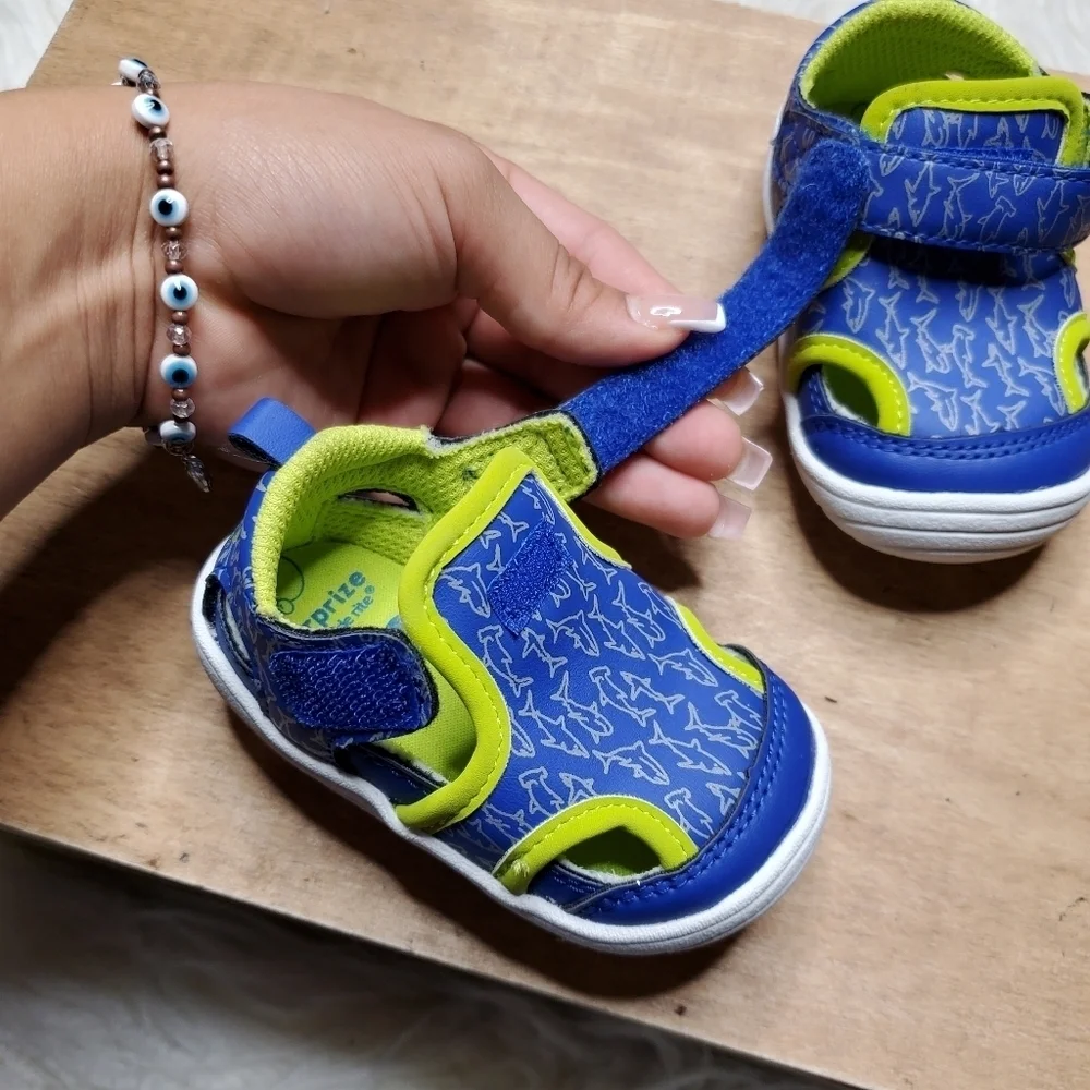 Stride Rite closure foam