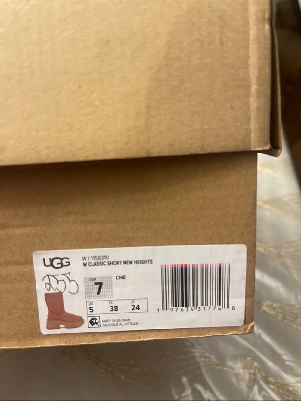 UGG logo calf