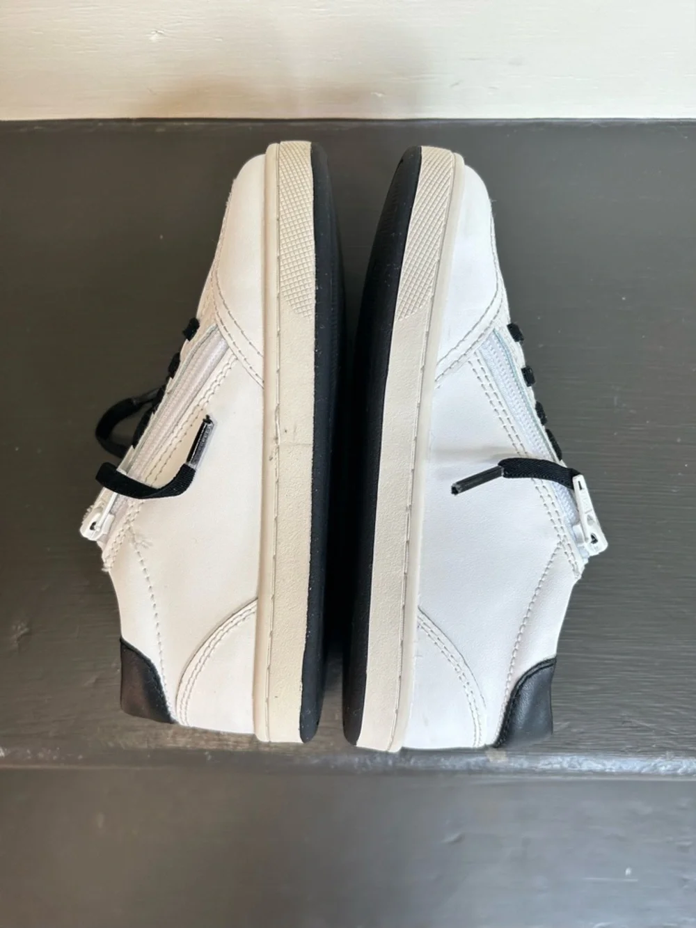 Old Soles white old