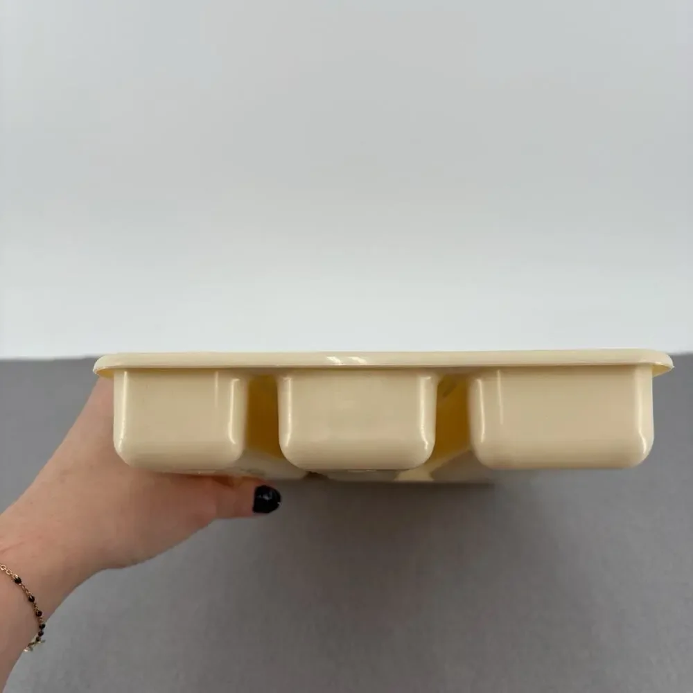 Vintage 0522 RUBBERMAID Cream/Almond Cutlery Utensil Tray 11-1/2” x 7-1/4”