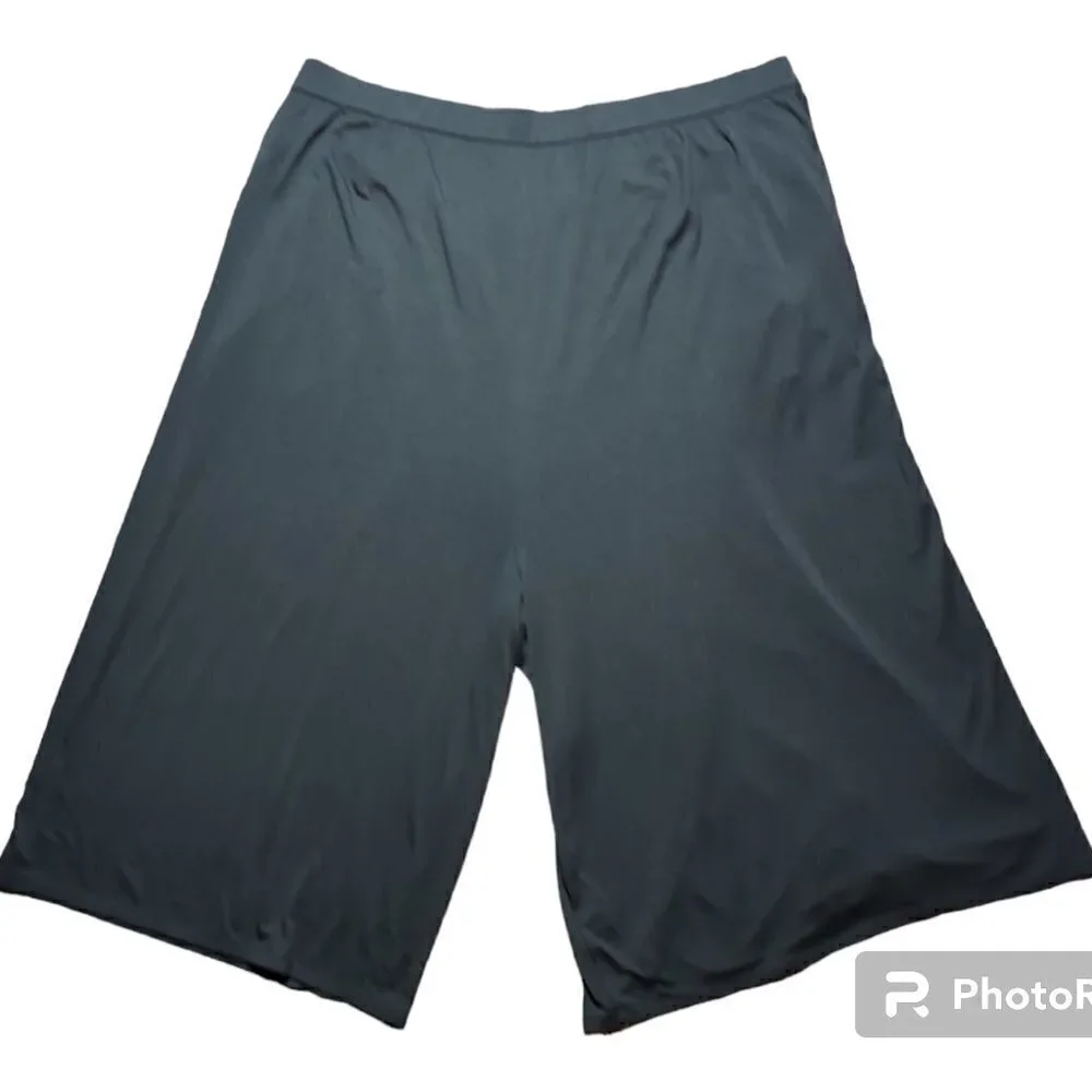 Eileen Fisher Women's 95 % Tencel Stretch Skirt Shorts Size 2X Color Black