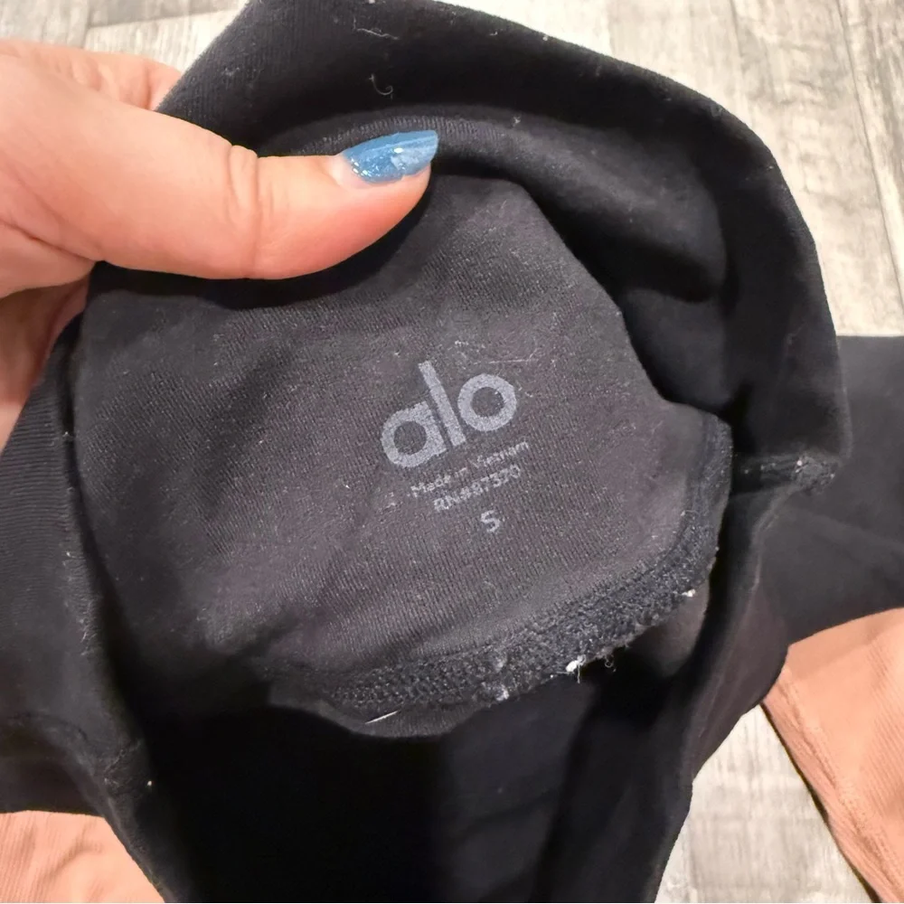 alo yoga
