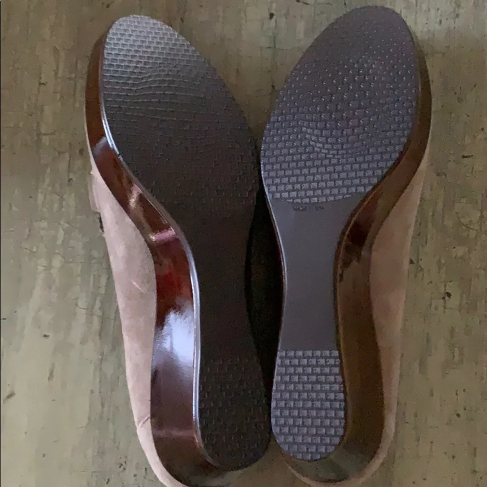 Stuart Weitzman everything looks